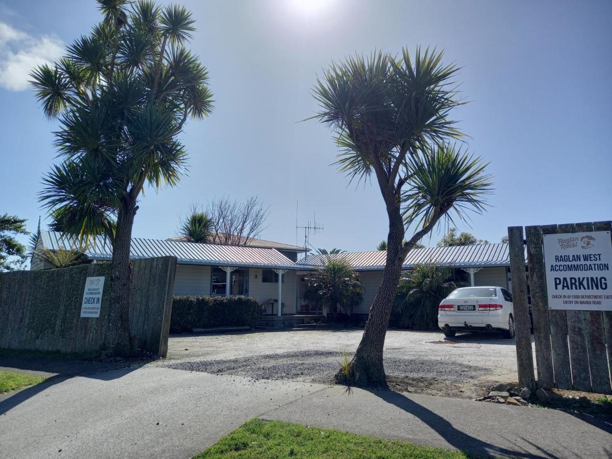 Raglan West Accommodation Units Kültér fotó